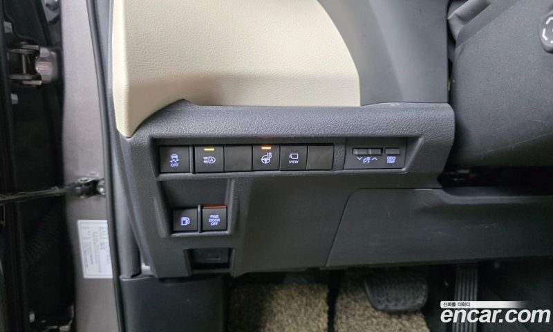 Toyota Sienna 2.5 Hybrid 2WD