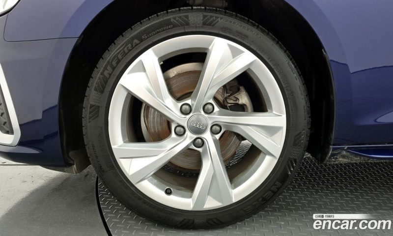 Audi A4 35 TDI Premium