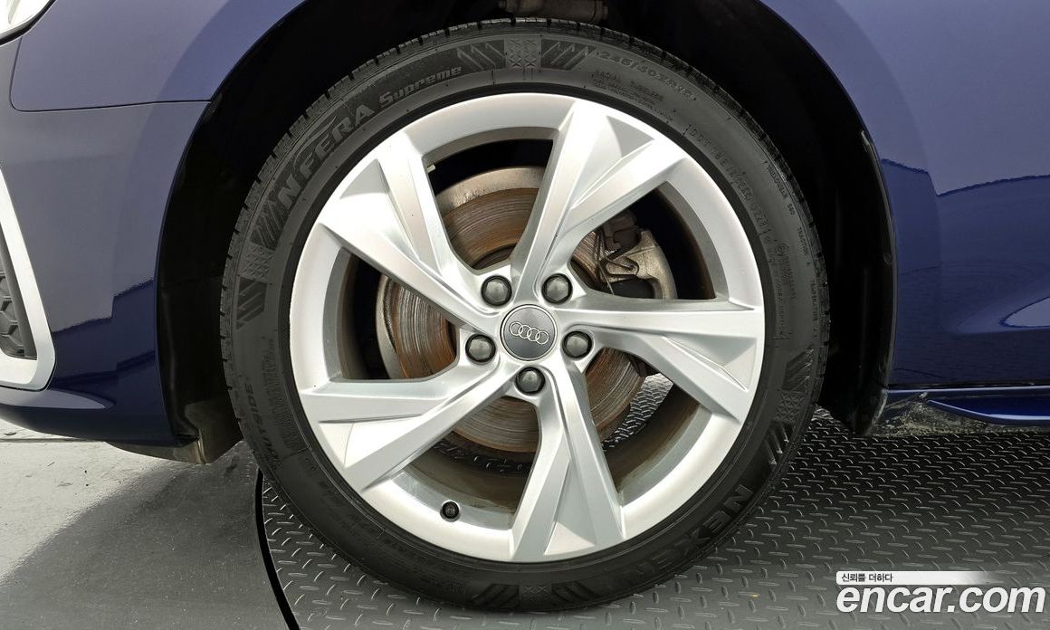 Audi A4 35 TDI Premium