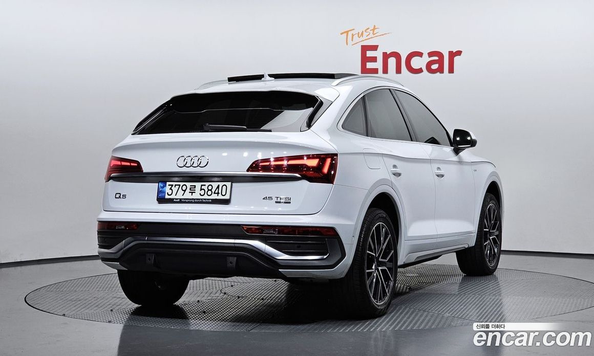 Audi Q5 45 TFSI Quattro Premium Sportback