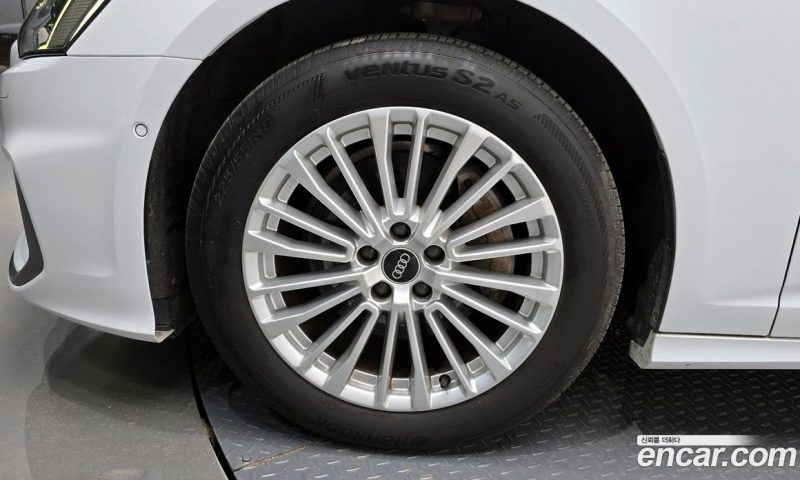 Audi A6 45 TFSI Premium