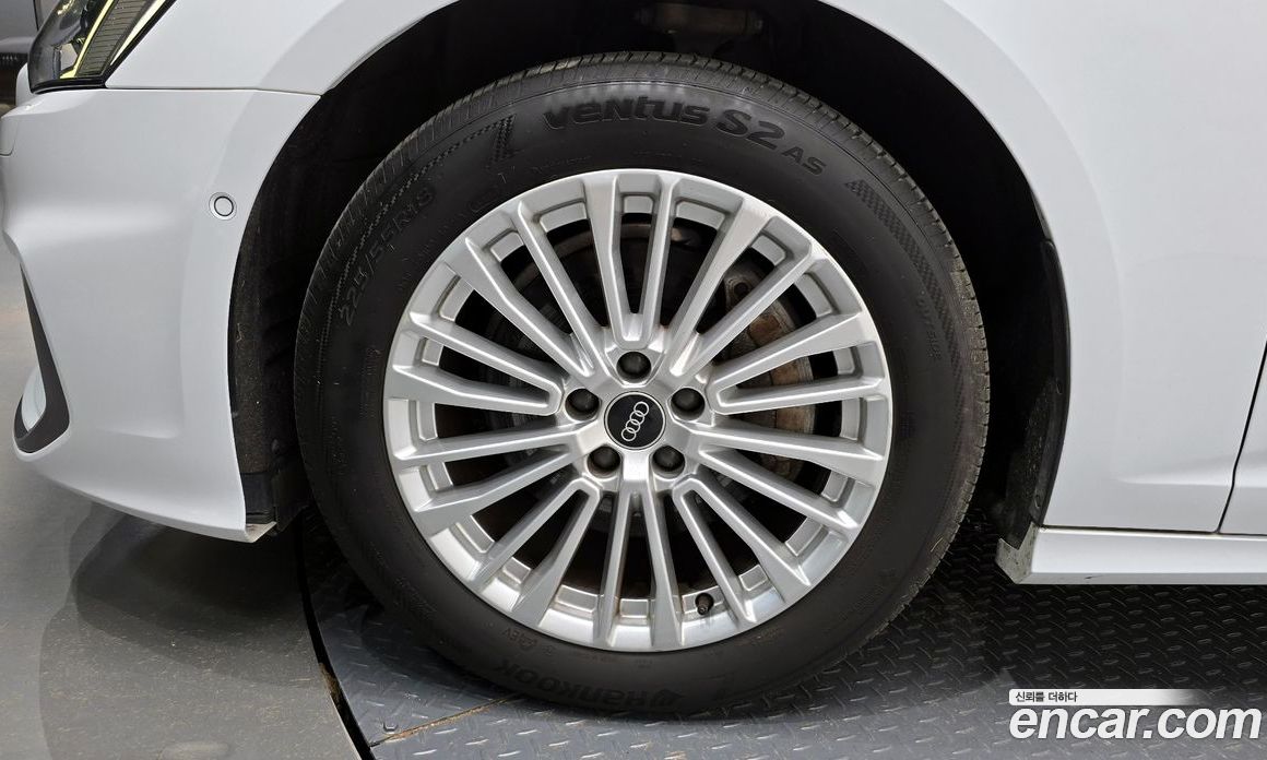 Audi A6 45 TFSI Premium