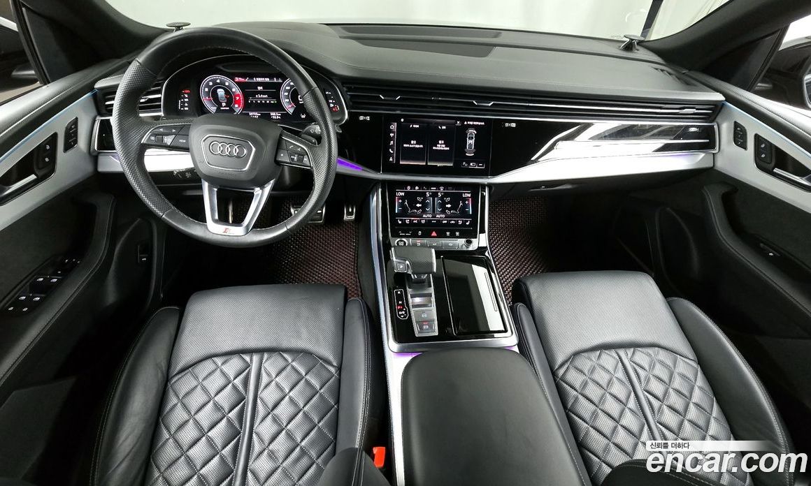 Audi Q8 55 TFSI Quattro Premium