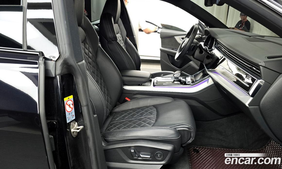 Audi Q8 55 TFSI Quattro Premium