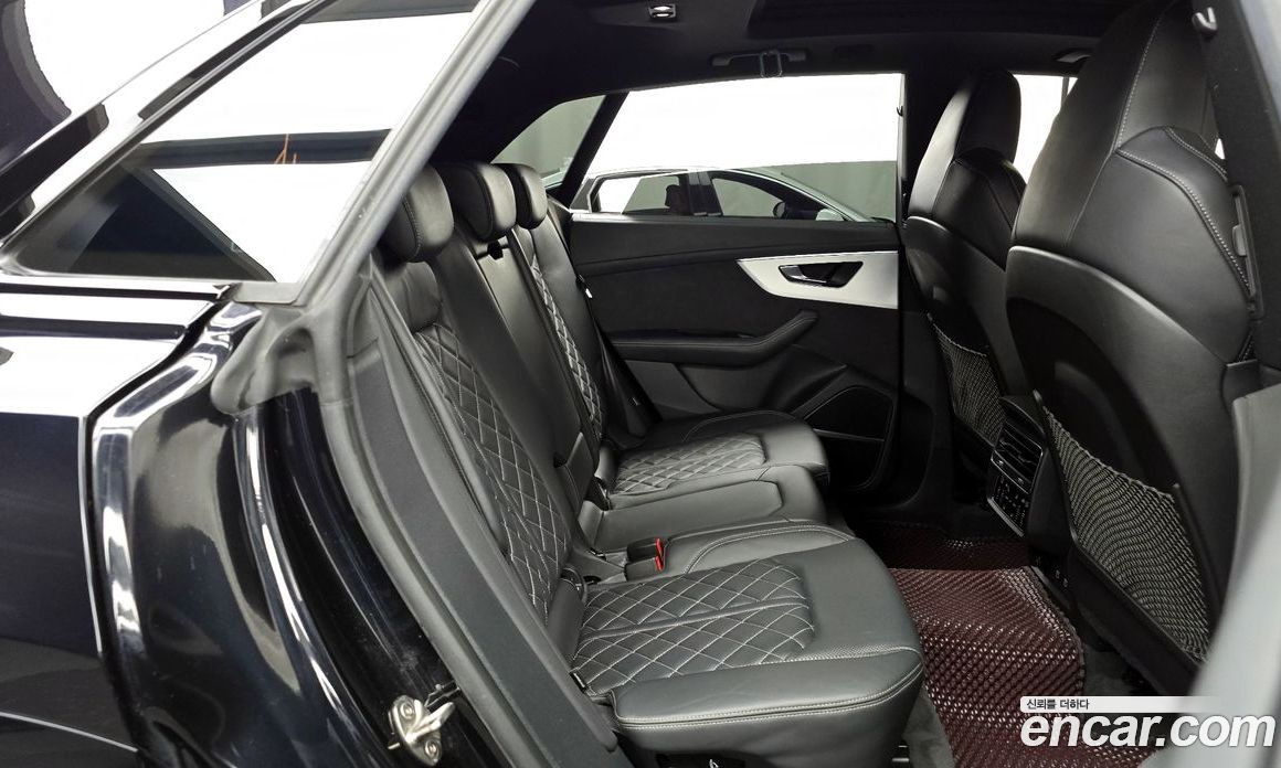 Audi Q8 55 TFSI Quattro Premium