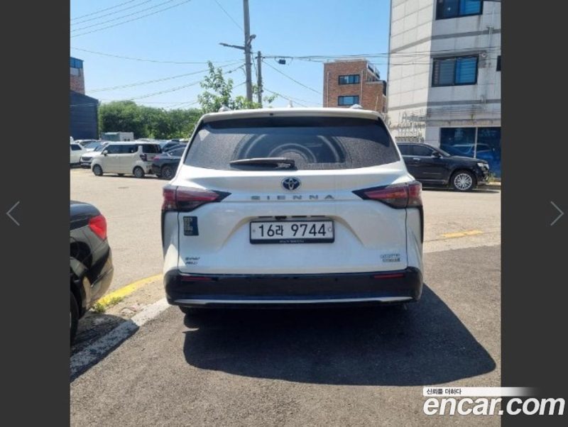 Toyota Sienna 2.5 Hybrid AWD