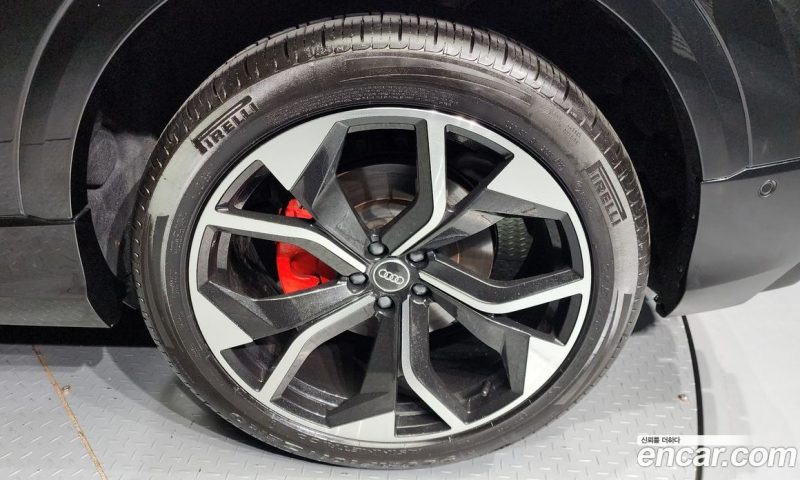 Audi Q8 55 TFSI Quattro Premium