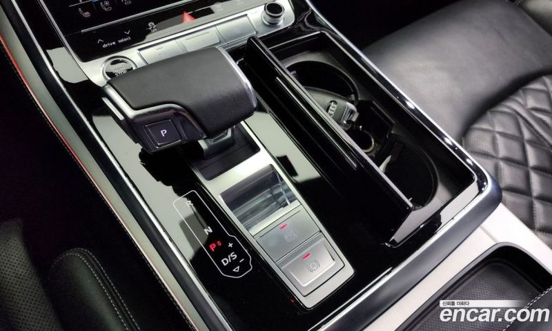 Audi Q8 55 TFSI Quattro Premium