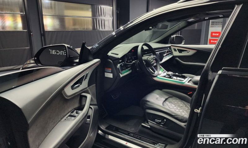 Audi Q8 55 TFSI Quattro Premium
