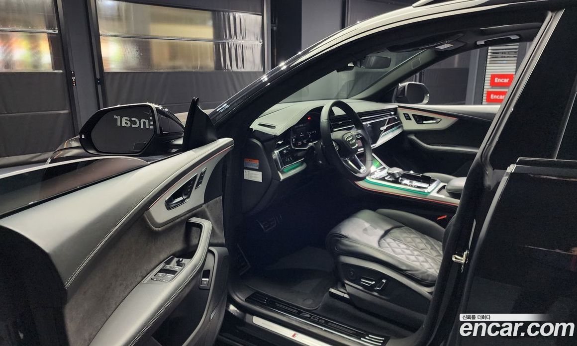 Audi Q8 55 TFSI Quattro Premium