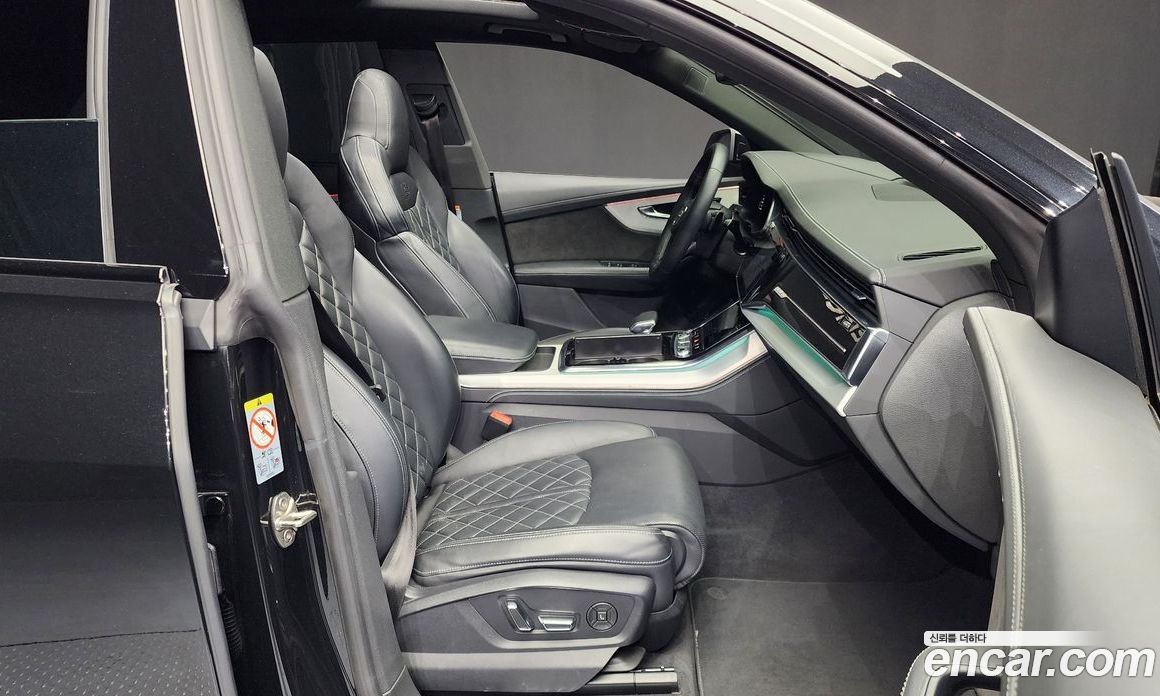 Audi Q8 55 TFSI Quattro Premium