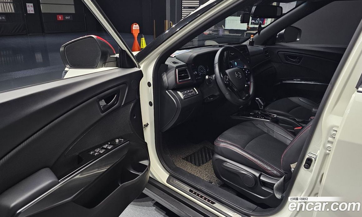 SsangYong Tivoli Gasoline 1.5 2WD