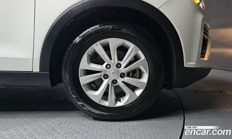 SsangYong Tivoli Gasoline 1.5 2WD