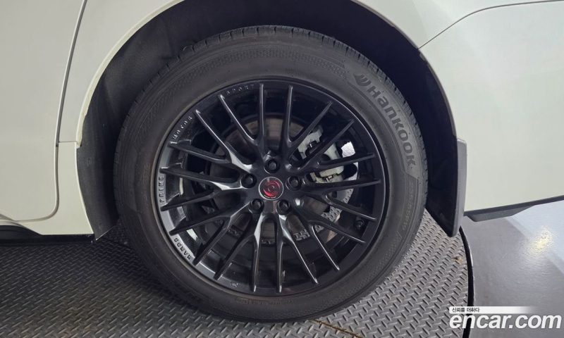 Toyota Sienna 2.5 Hybrid AWD