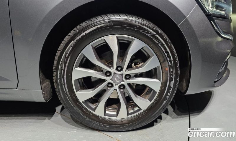 Renault Korea SM6 1.3 TCe LE