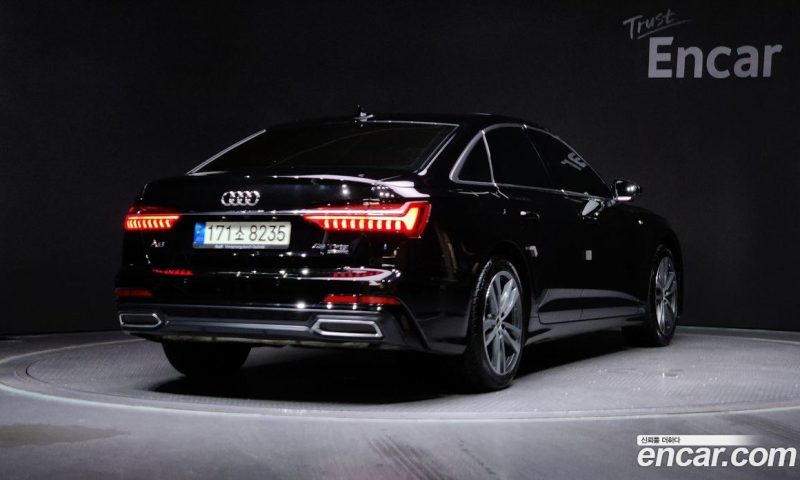 Audi A6 45 TFSI Quattro Premium