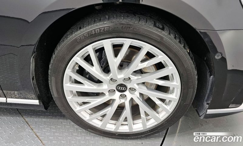 Audi A8 55 TFSI Quattro LWB