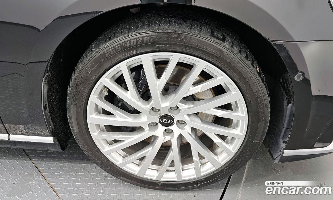 Audi A8 55 TFSI Quattro LWB