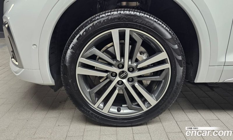 Audi Q5 45 TFSI Quattro Premium