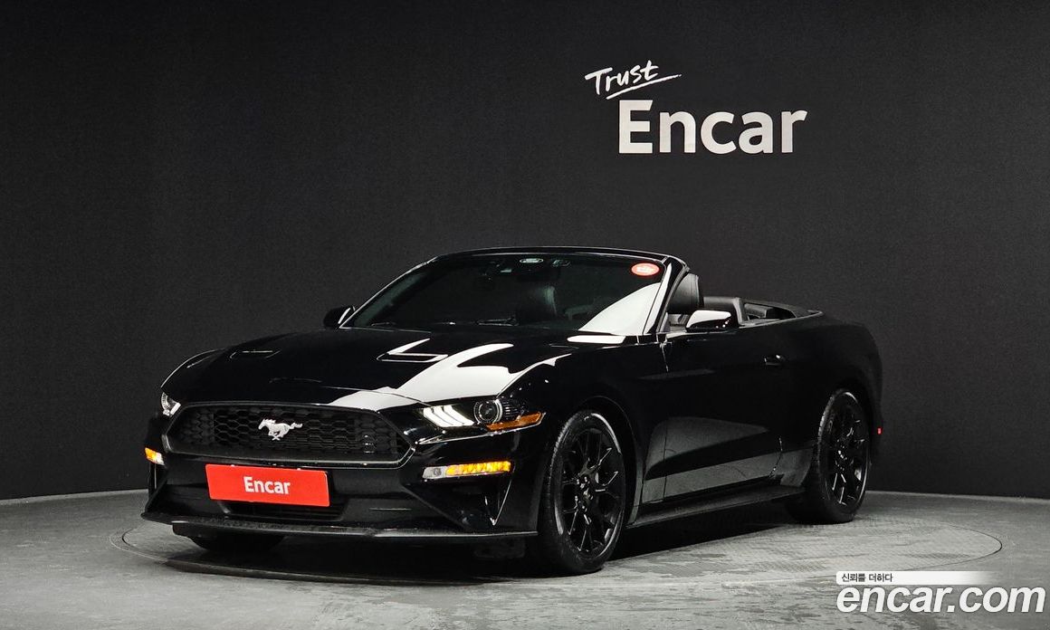 Ford Mustang Convertible