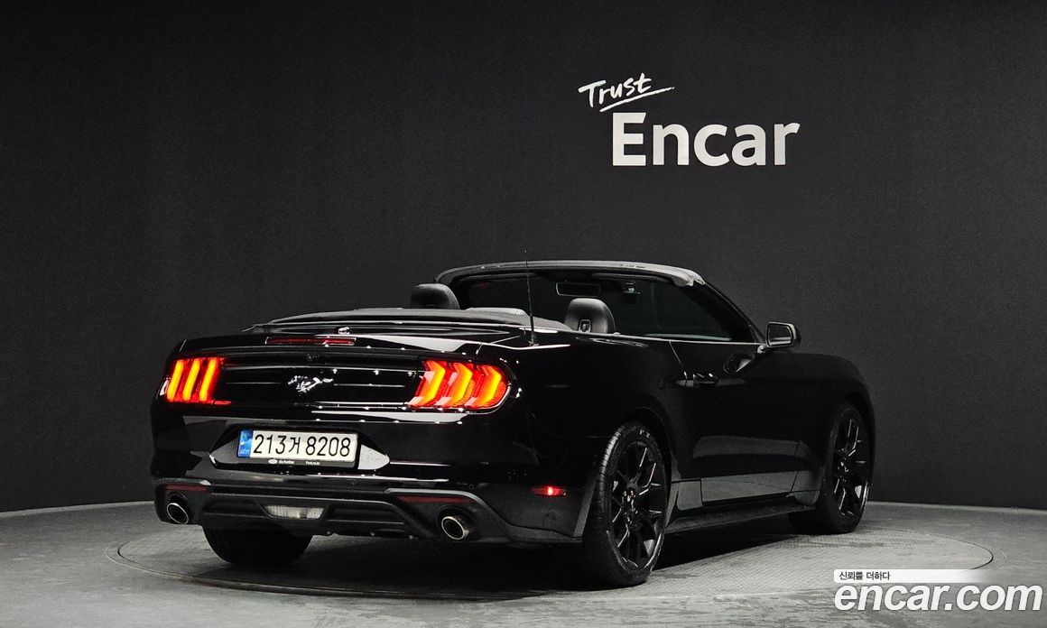 Ford Mustang Convertible