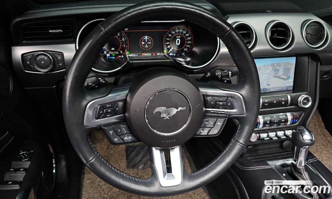 Ford Mustang Convertible