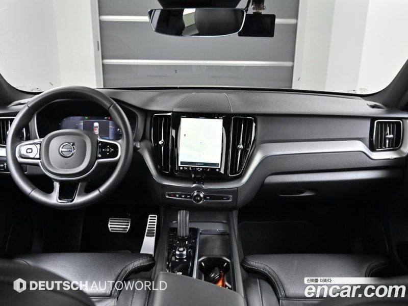 Volvo XC60 B6 R-Design