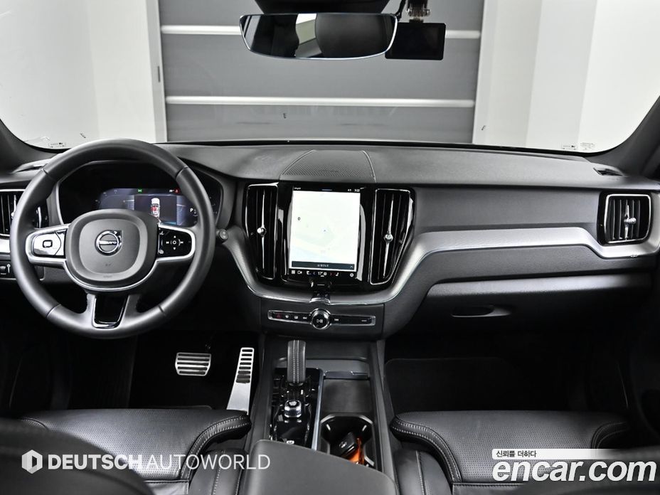 Volvo XC60 B6 R-Design