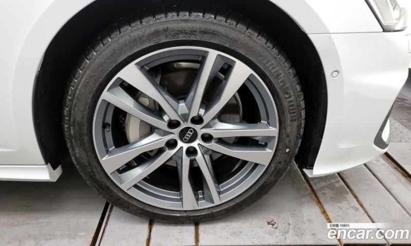 Audi A6 45 TFSI Premium