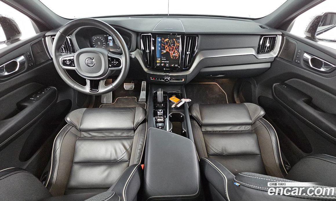 Volvo XC60 T8 R-Design