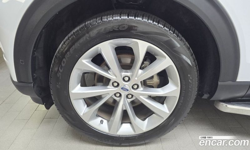 Ford Explorer 3.0 Platinum 4WD