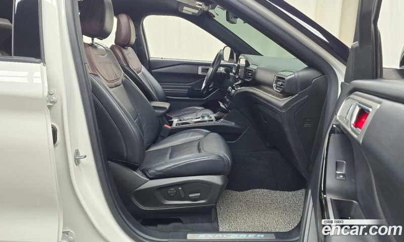 Ford Explorer 3.0 Platinum 4WD