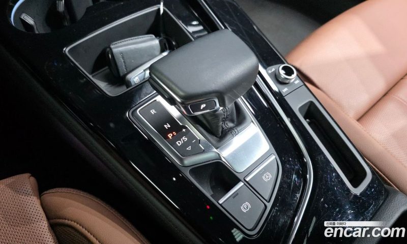 Audi A4 45 TFSI Quattro Premium