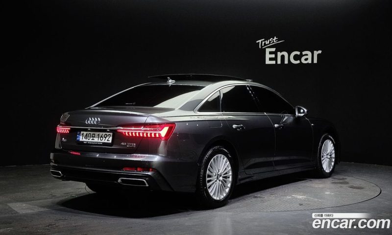 Audi A6 45 TFSI Quattro Premium