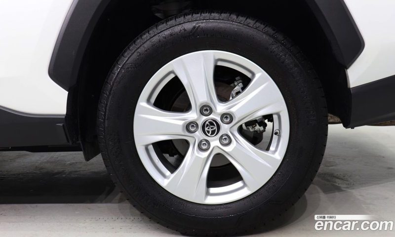 Toyota RAV4 2.5 2WD
