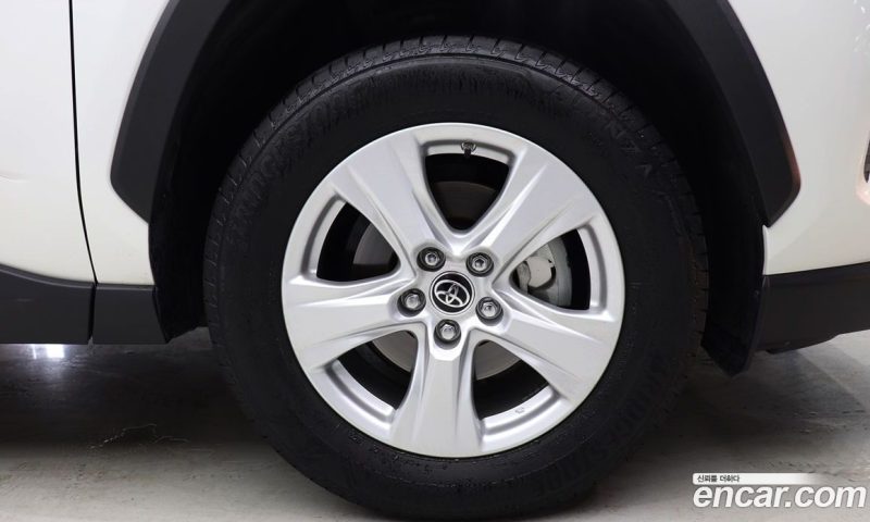 Toyota RAV4 2.5 2WD