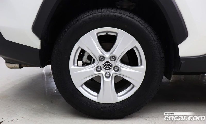Toyota RAV4 2.5 2WD