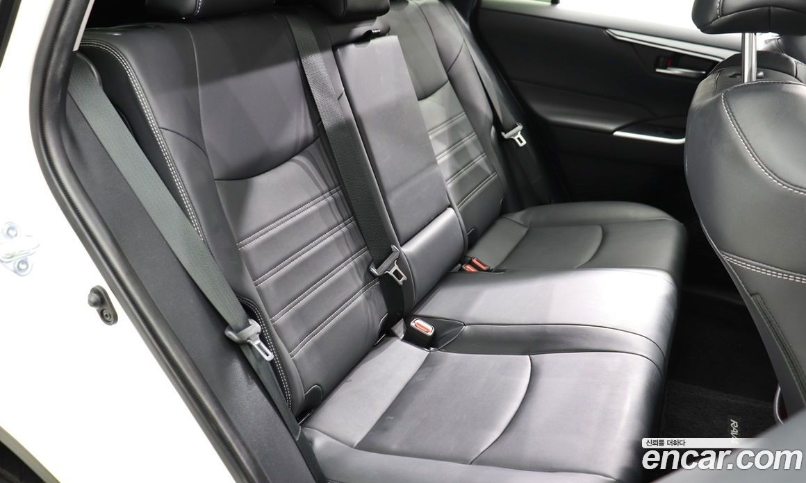 Toyota RAV4 2.5 2WD