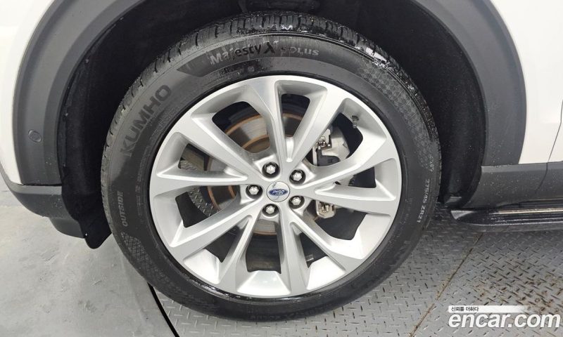 Ford Explorer 3.0 Platinum 4WD
