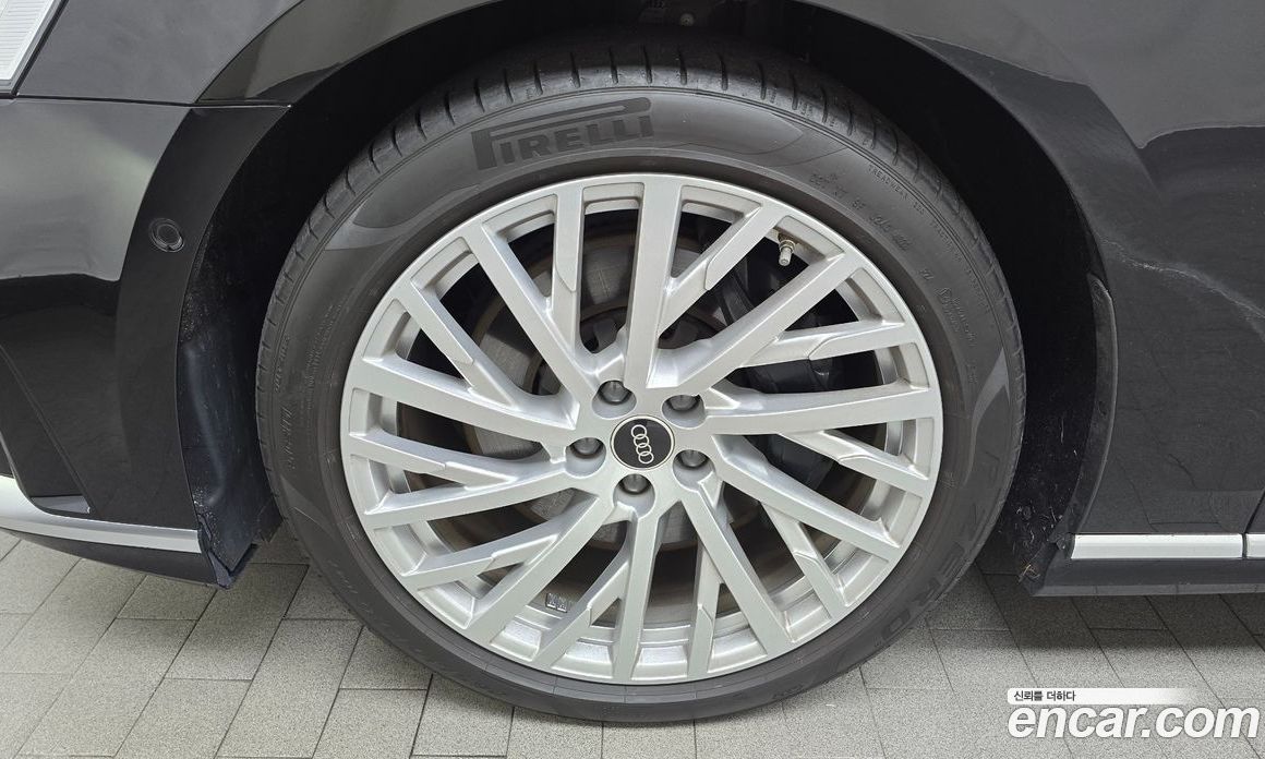 Audi A8 55 TFSI Quattro LWB