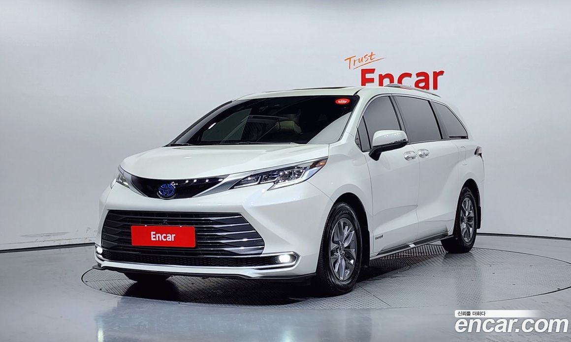 Toyota Sienna 2.5 Hybrid AWD
