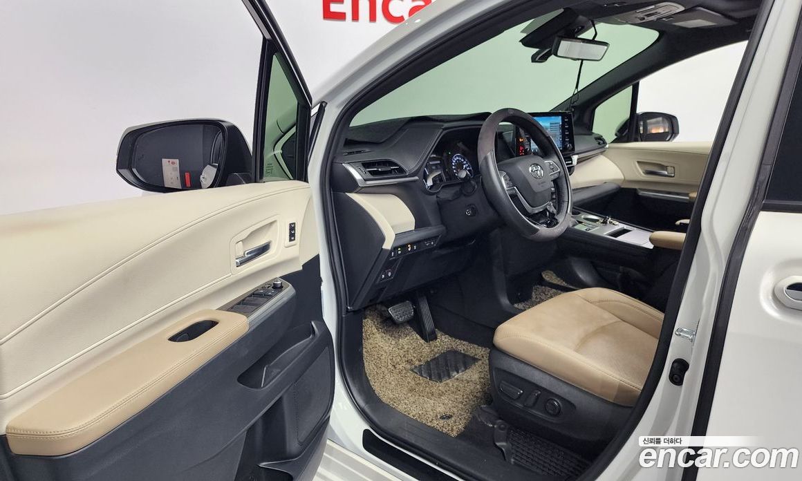 Toyota Sienna 2.5 Hybrid AWD