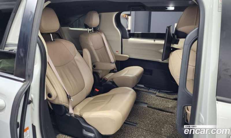 Toyota Sienna 2.5 Hybrid AWD