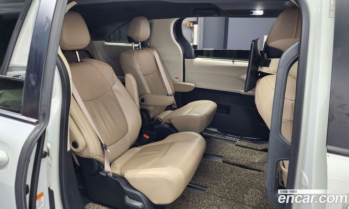Toyota Sienna 2.5 Hybrid AWD