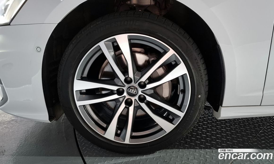 Audi A6 45 TFSI Premium