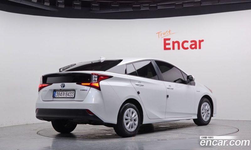 Toyota Prius 1.8 E