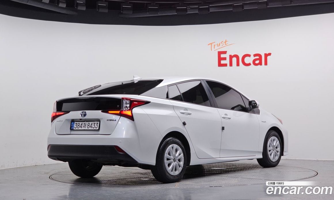 Toyota Prius 1.8 E