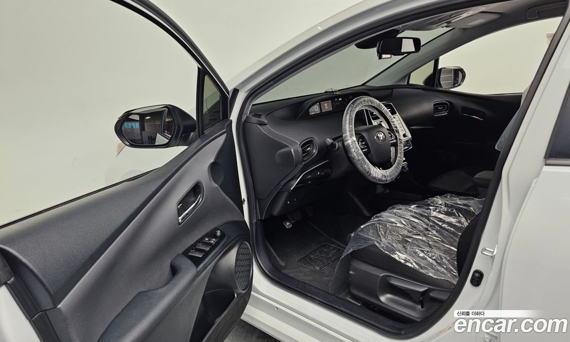 Toyota Prius 1.8 E