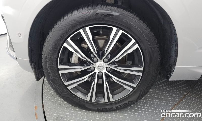 Volvo XC60 B5 Inscription
