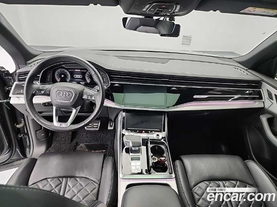 Audi Q8 55 TFSI Quattro Premium